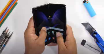 Samsung Z Fold 2, скриншот