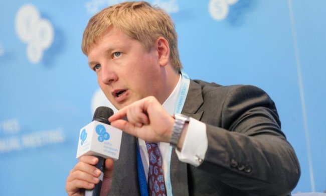 Зарплата Коболєва розлютила Україну: могли врятувати не одне життя на ці гроші