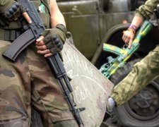 Озброєні люди оточили територію кримського футбольного клубу «Скіф»