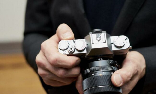 Fujifilm повернула моду на дзеркальні камери