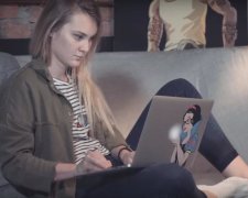Google ховає логотипи Apple