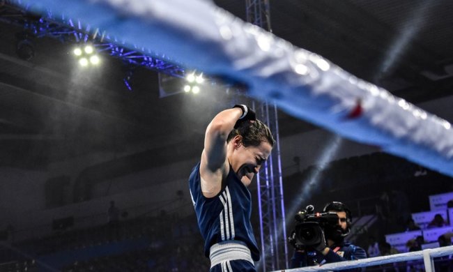 Перший в Україні турнір з жіночого боксу зірвав воєнний стан