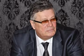 "Тебе якась дурепа знімає": депутат "Оппоблоку" осоромився в Раді