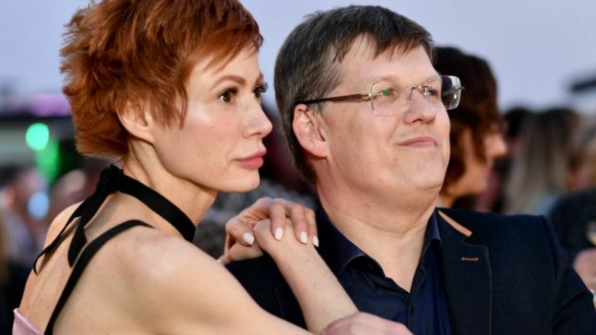 Елена-Кристина Лебедь из "Аферисты в сетях" показала "побочку" отношений с  Павлом Розенком - ЗНАЙ ЮА