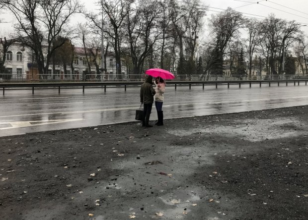 Погода на 12 апреля: украинцы будут потерпать от дождя, ветра и холода