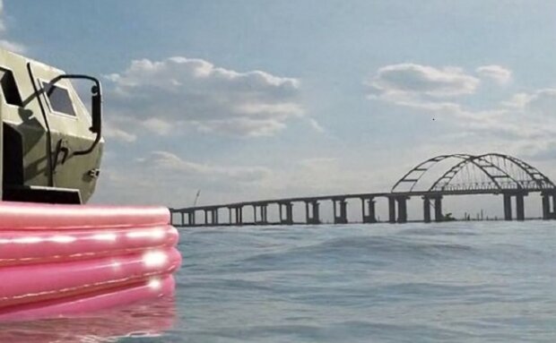Военная техника у крымского моста. Фото: скриншот Telegram