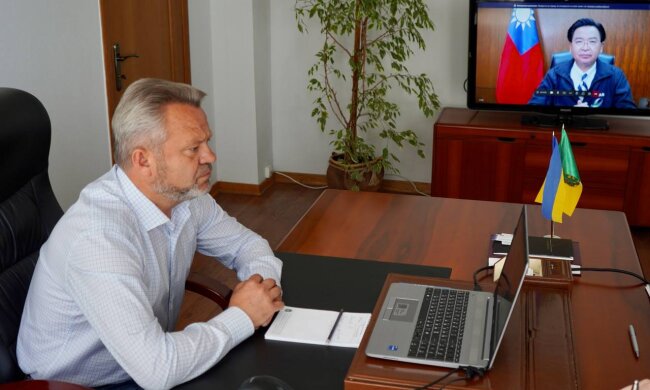 Разговор с главой МИД Тайваня: Бучанский горсовет