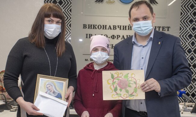 Во Франвске собрали деньги для больной девочки: Facebook Руслан Марцинкив