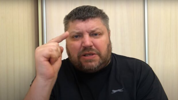 Відеоблогер Сергій Корнак різко "обрушився" на українську владу: "Нами керують злодії і у*людки"