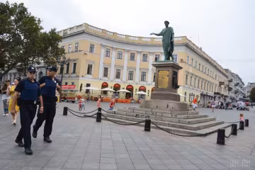 Пьяный турист устроил в Одессе бешеный форсаж: залил фары и тормоза "отказали"
