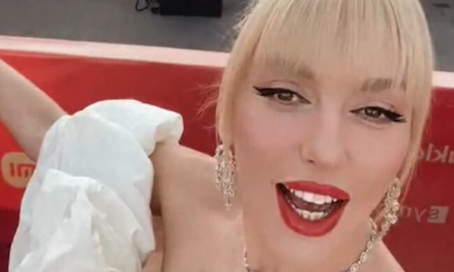 Оля Полякова, instagram.com/polyakovamusic