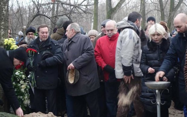 Новые правила похорон в Украине: появилось важное уточнение