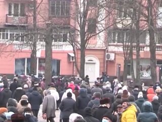 Украинцы протестуют против высоких тарифов, кадр из видео