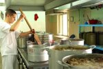 Кияни б'ють на сполох: їдальні ставлять експерименти на дітях
