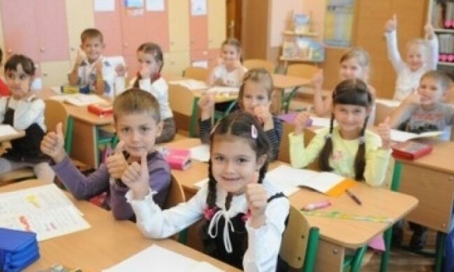 В українських школах встановлять відеонагляд за дітьми 