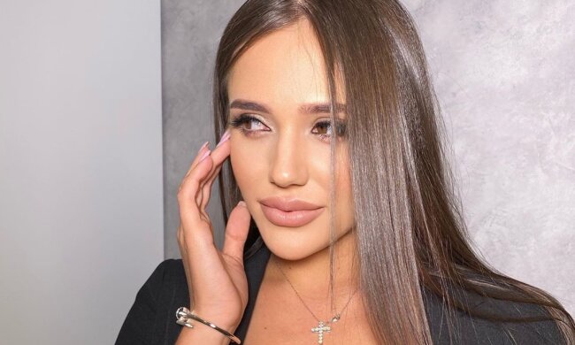 Переможниця "Холостяка" Даша показала груди: "Секрет успіху багатьох жінок"