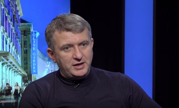 Романенко и Золотарев обнажили главную проблему Зеленского: "Слуг народа начала поглощать..."