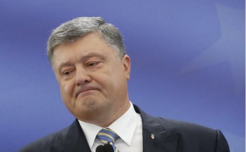 Порошенко уносит javelin и убегает с телевизорами: соцсети отреагировали на тотальное жлобство команды экс-президента