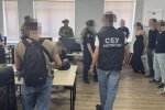 СБУ викрила шахрайський call-центр у Львові