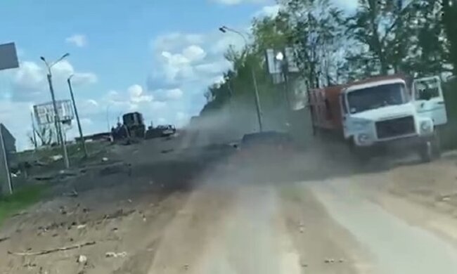 Война — не только бои на фронте, но и забота о гражданских: азовцы помогают проводить эвакуацию