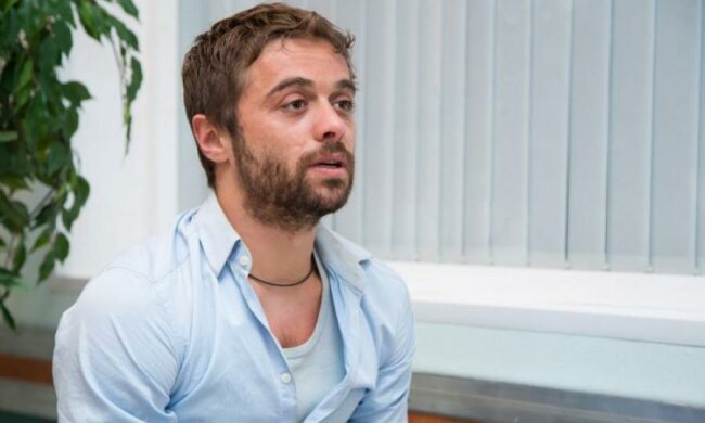 Экс-холостяк показал новую возлюбленную. Угадайте, кто