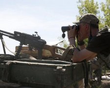На Луганщине четвертый день ищут дезертира с оружием