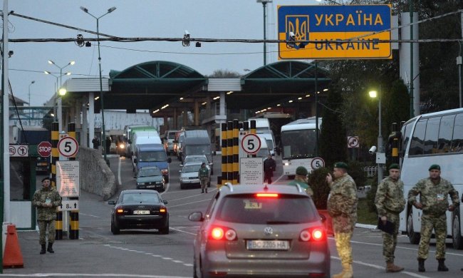 В Україні змінилися правила розмитнення євроблях: що це значить для простих українців