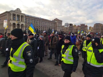 Мітинг на підтримку Петра Порошенка в центрі Києва, фото Знай.ua