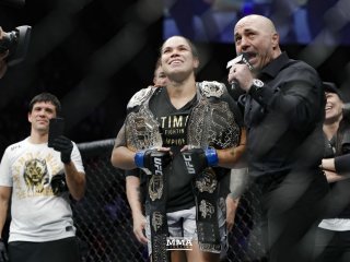 Аманда Нуньєс - чемпіонка UFC у двох дивізіонах