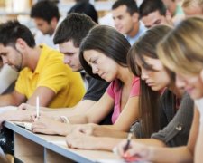 Названы 10-топ специальностей вступительной кампании