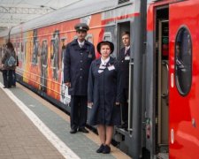 Потяги в обхід: з-за поребрику долинуло мерзенне бекання Мілонова