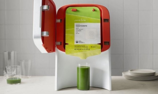 Безглуздий винахід за $700: Wi-Fi роутер з соковижималкою