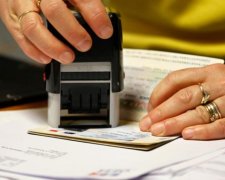 Українцям нагадали про нюанси безвізу