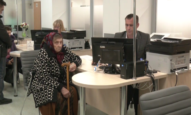 Пенсіонерка. Фото: скрін youtube