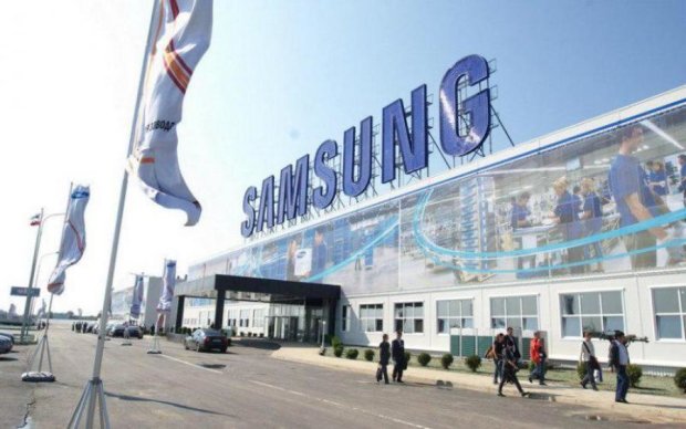 Samsung кусає лікті: на ринку смартфонів з'явилася "темна конячка"