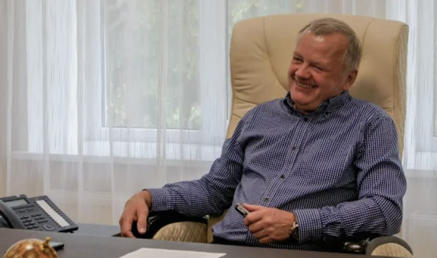 Аукціон із самим собою: як аграрій Валерій Діброва вигідно отримав майже 10 га землі