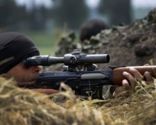 Ворог не спить: бойовики засилають снайперів до позицій ЗСУ