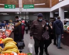 Пенсіонери, кадр з відео