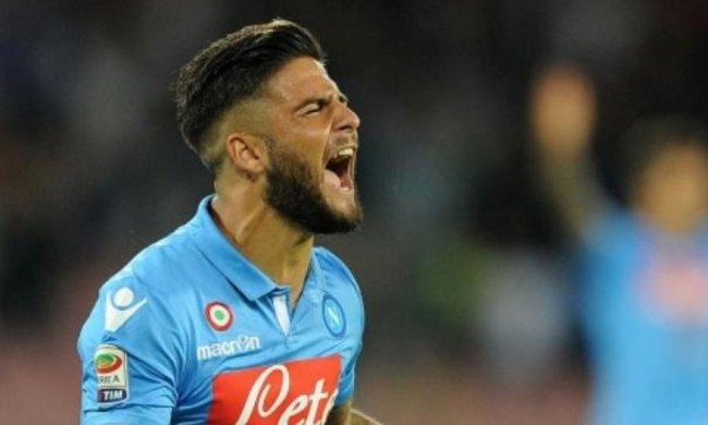 Футболіста "Наполі" змусили "накрити стіл" через погану поведінку