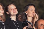 Анджеліна Джолі з донькою Шайло на концерті Måneskin, скріншот з відео