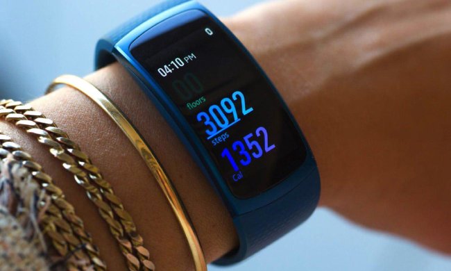 Xiaomi Mi Band 4: інсайдери назвали головні особливості браслета