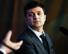 Романенко пояснив, чому падає рейтинг "Слуги народу" Зеленського: "Каша, яка не дає шансів ..."