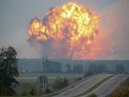 Під гуркіт вибухів у Чернігові суд “відпустив гріхи” відповідальному за пожежі на складах у Балаклії