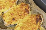 Куриное филе под "шапочкой" из творога и сыра: фото скрин рецепта