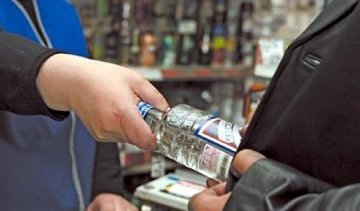 Украинцев травят алкоголем через интернет