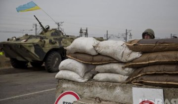 На Луганщині жінка у віршах попросила військових про допомогу (фото)