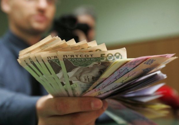 Ищите себя в списке: в Украине засекли 134 зарплатных миллионера