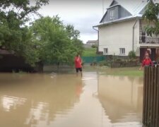 Руйнівні повені залишили українців без даху над головою: хто має право на грошові компенсації