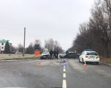 ДТП из-за гололеда во Львове, ВАРТО – галицькі новини