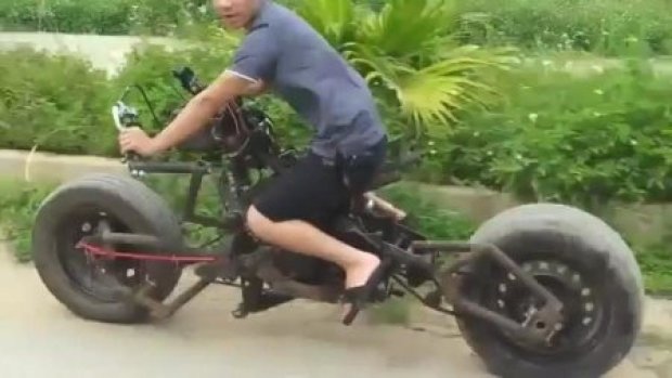 Хлопець розбився на смерть на саморобному мотоциклі
